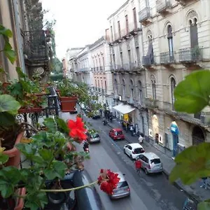 Gli Di Palazzo Umberto I Appartamento Aeroporto di Catania Fontana Rossa